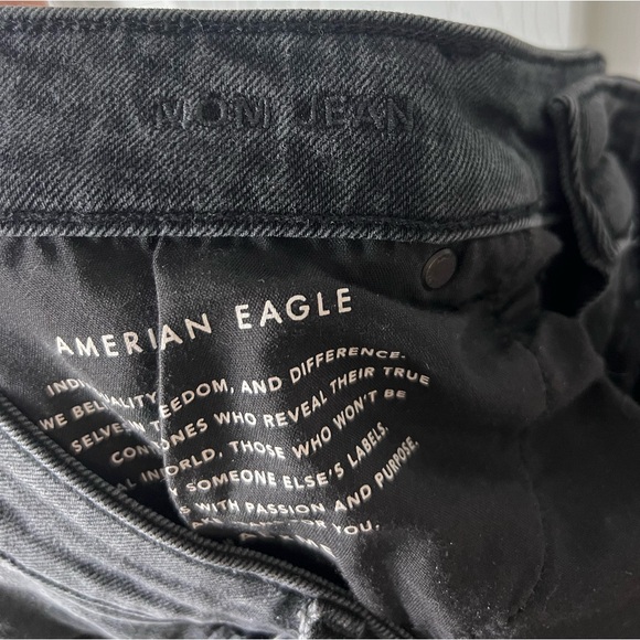 American Eagle Mom jeans - Picture 4 of 4